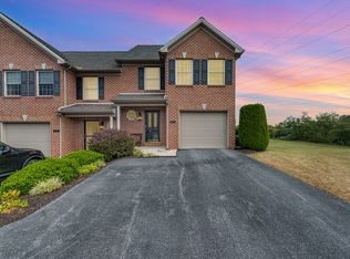 531 Northstar Dr, Harrisburg, PA 17112