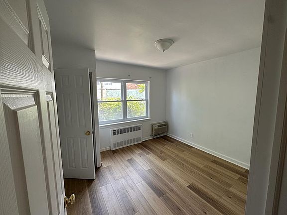 3rd image of 1336 E 89th St #1