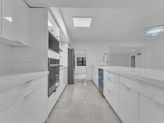 5th image of 3427 Atlanta Dr