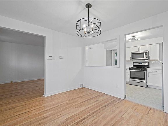 Open Breakfast bar into the kitchen