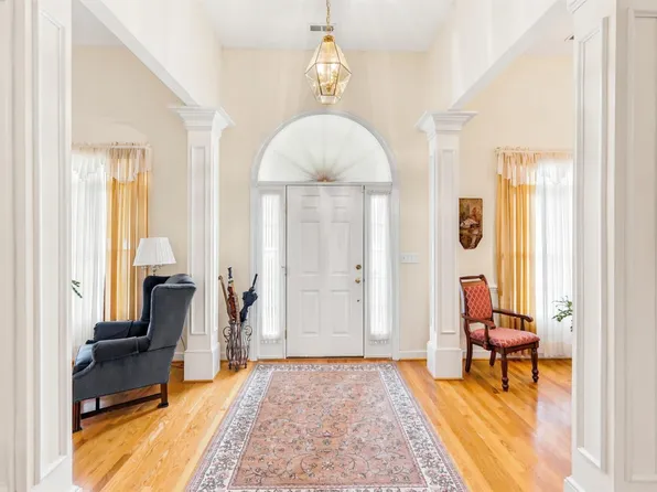 1476 Glenbrooke Dr, Lynchburg, VA 24503
