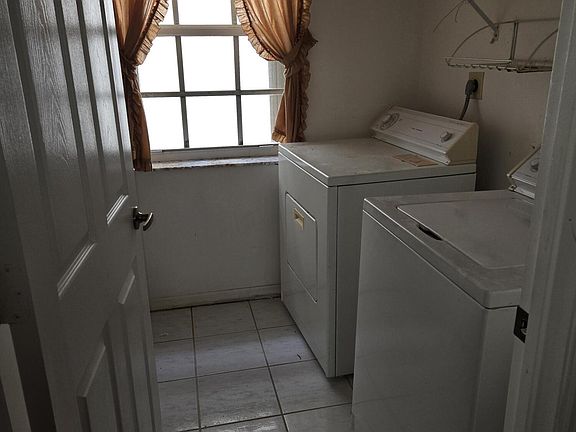 5th image of 17116 NW 12th Court