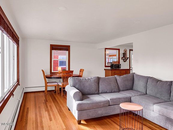5th image of 327 Chestnut St