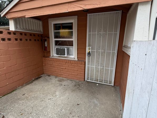 36569 S Center St #D