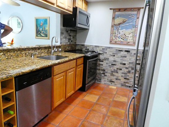 2nd image of 97652 Overseas Hwy APT M10