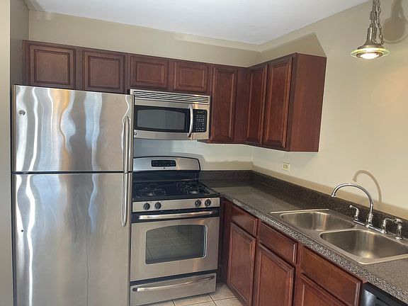 3rd image of 2256 Abbeywood Dr APT D