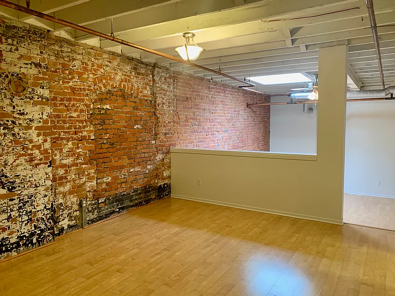 213 S 4th Ave #2B — Photo 1