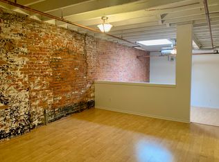 213 S 4th Ave APT 2B, Ann Arbor, MI