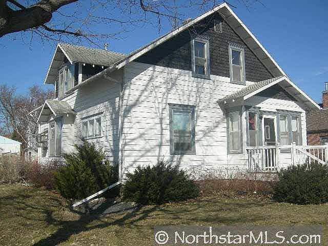 1st image of 209 1st Avenue NW