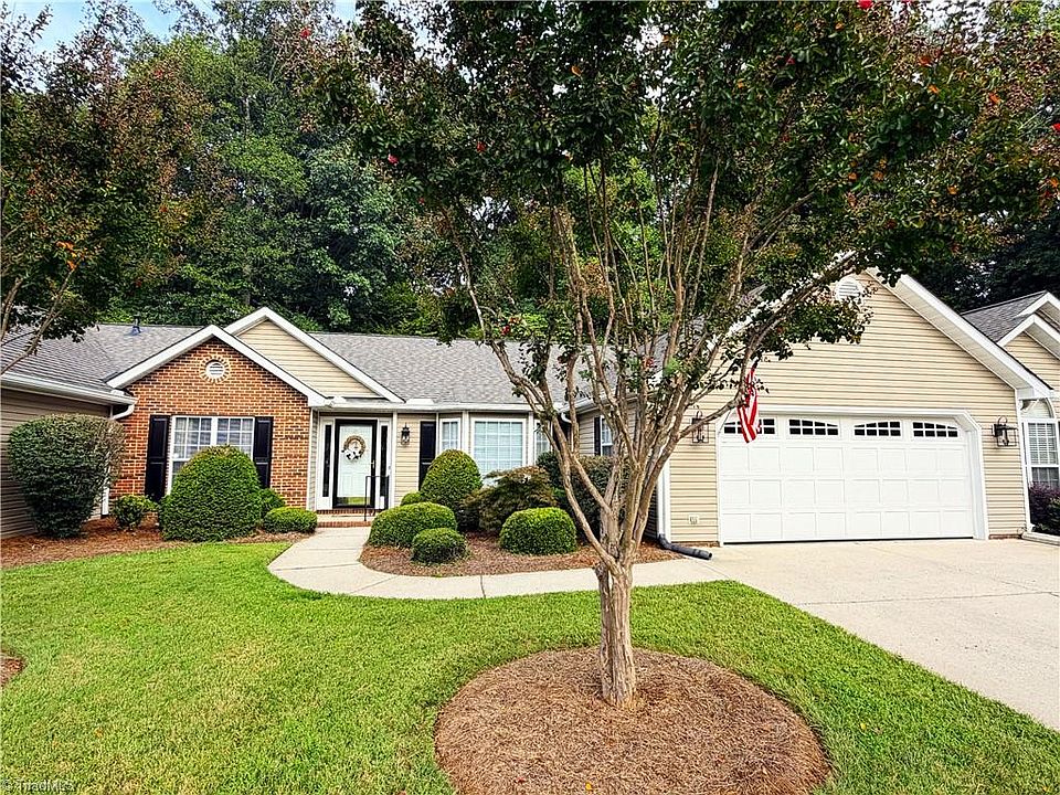 1st image of 313 Quarterpath Ln