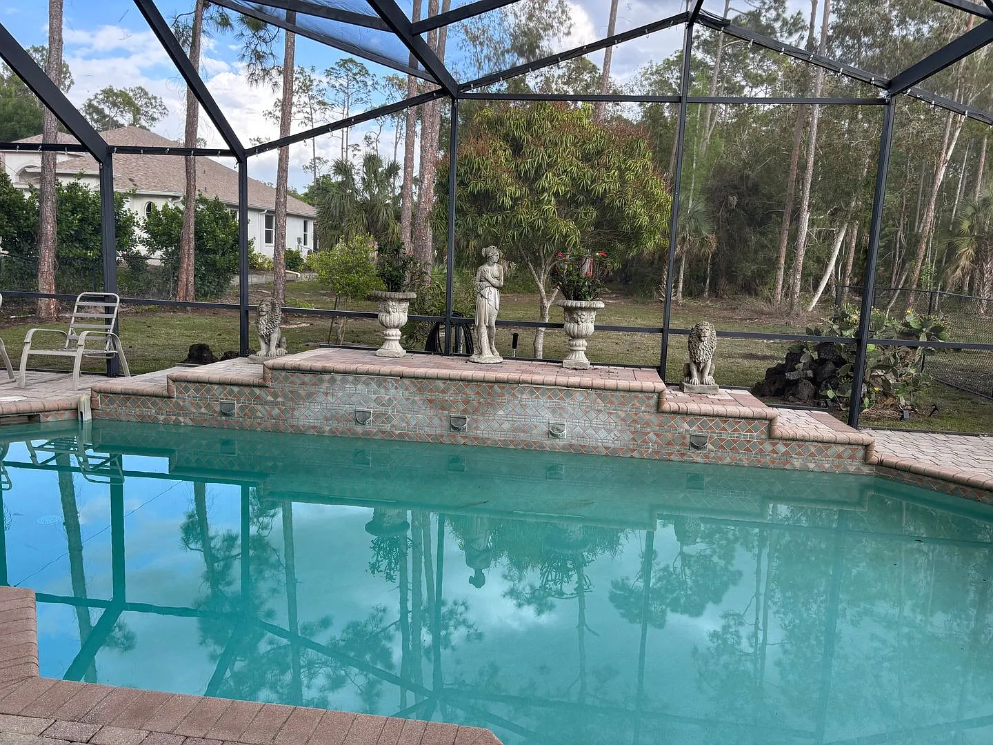 No Hoa Move-In Ready Tomorrow | 3 Bedroom\2 Bath Private Heated Pool Home On 1.5 Acres In Oakes E... — Photo 1