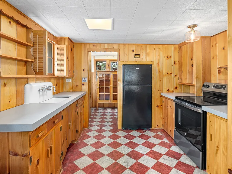 881 Spring St #1 — Photo 12