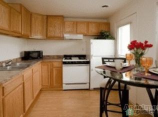 1067 Catskill Dr, Akron, OH 44306