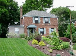 221 Constitution Dr, Pittsburgh, PA