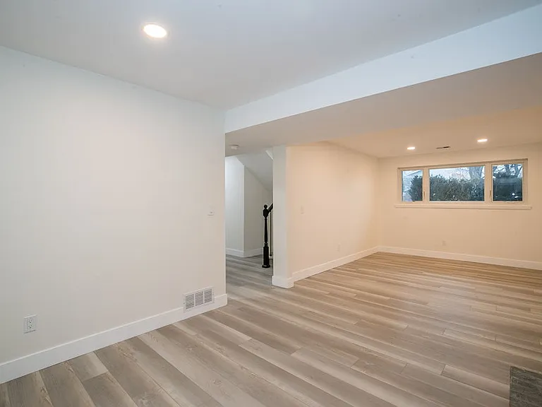 2308 S Lima St — Photo 17