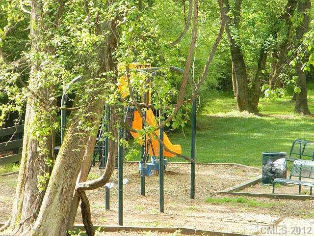 2nd image of LOT 28 Logan Crossing Dr