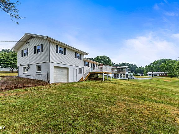 5th image of 315 Louise Ln