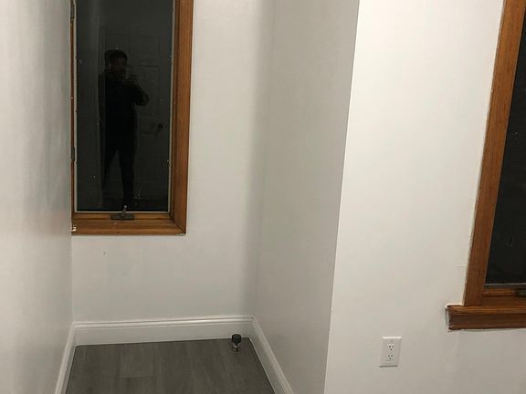 3rd image of 14724 33rd Ave