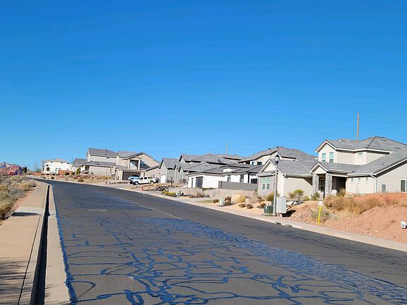 3rd image of Lava Cove Dr