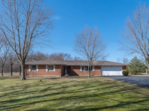 3N852 Babson Ln, Saint Charles, IL 60175
