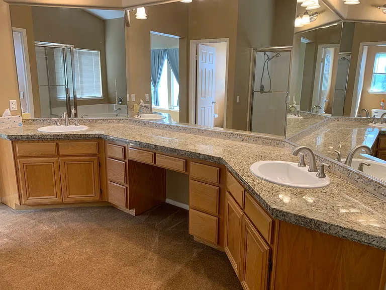 937 N Temescal Cir — Photo 17