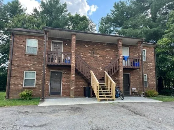 3950 Bradford Ct, Winston Salem, NC 27106