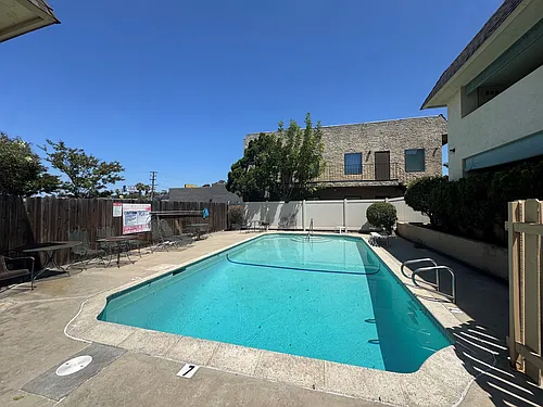 Mesa Manor Apartments Photo 1