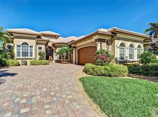 5753 Hammock Isles Dr, Naples, FL 34119