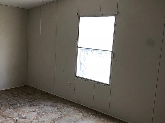 3rd image of 30995 Susie Cir N