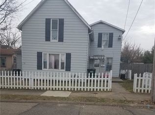 103 Rosenberry St #103/105, Alliance, OH 44601