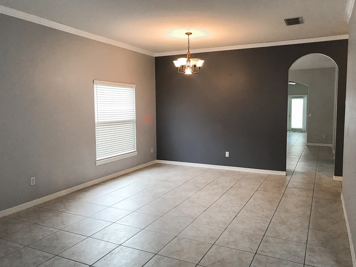 Exquisite 3 Bed 2 Bath Home For Rent In Orlando, Fl Available September — Photo 2