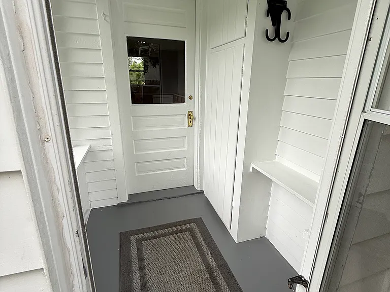 1201 Porter Rd — Photo 3