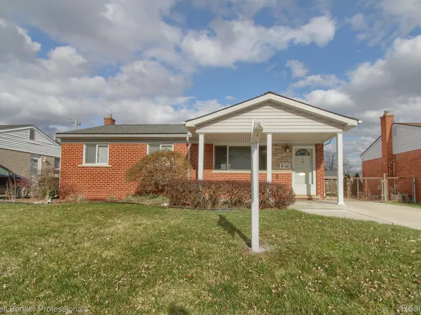 6468 Dillon St, Garden City, MI 48135