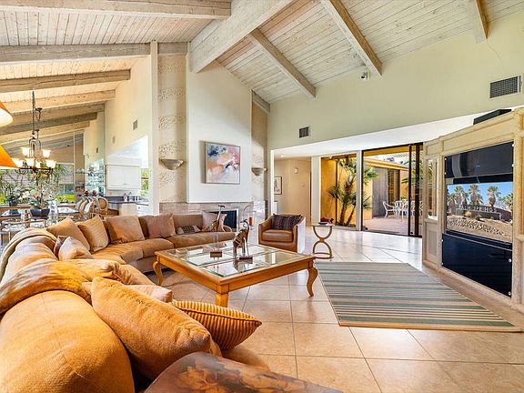 3rd image of 77804 Cherokee Rd