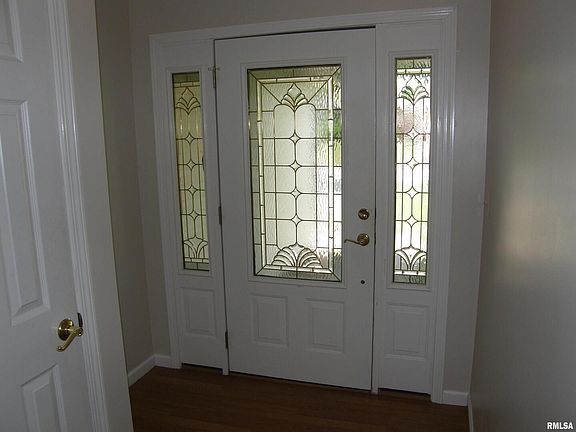 2nd image of 402 Abby Dr