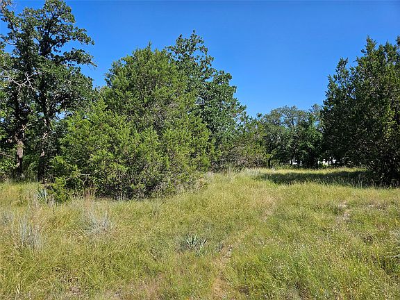 5th image of 4017 Fall Creek Dr