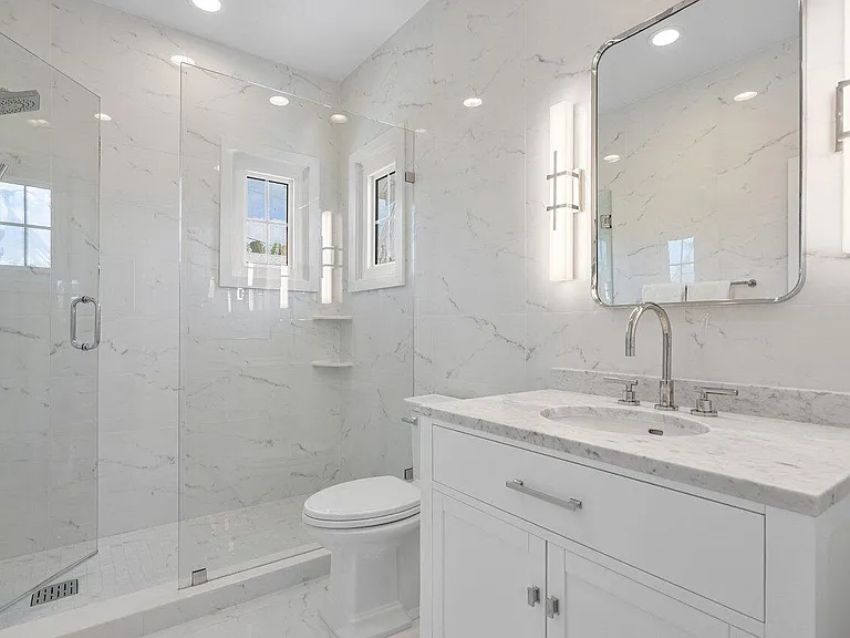 141 Chilean Ave — Photo 18