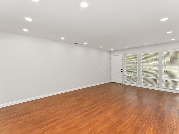 4th image of 3451-3453 Verla St