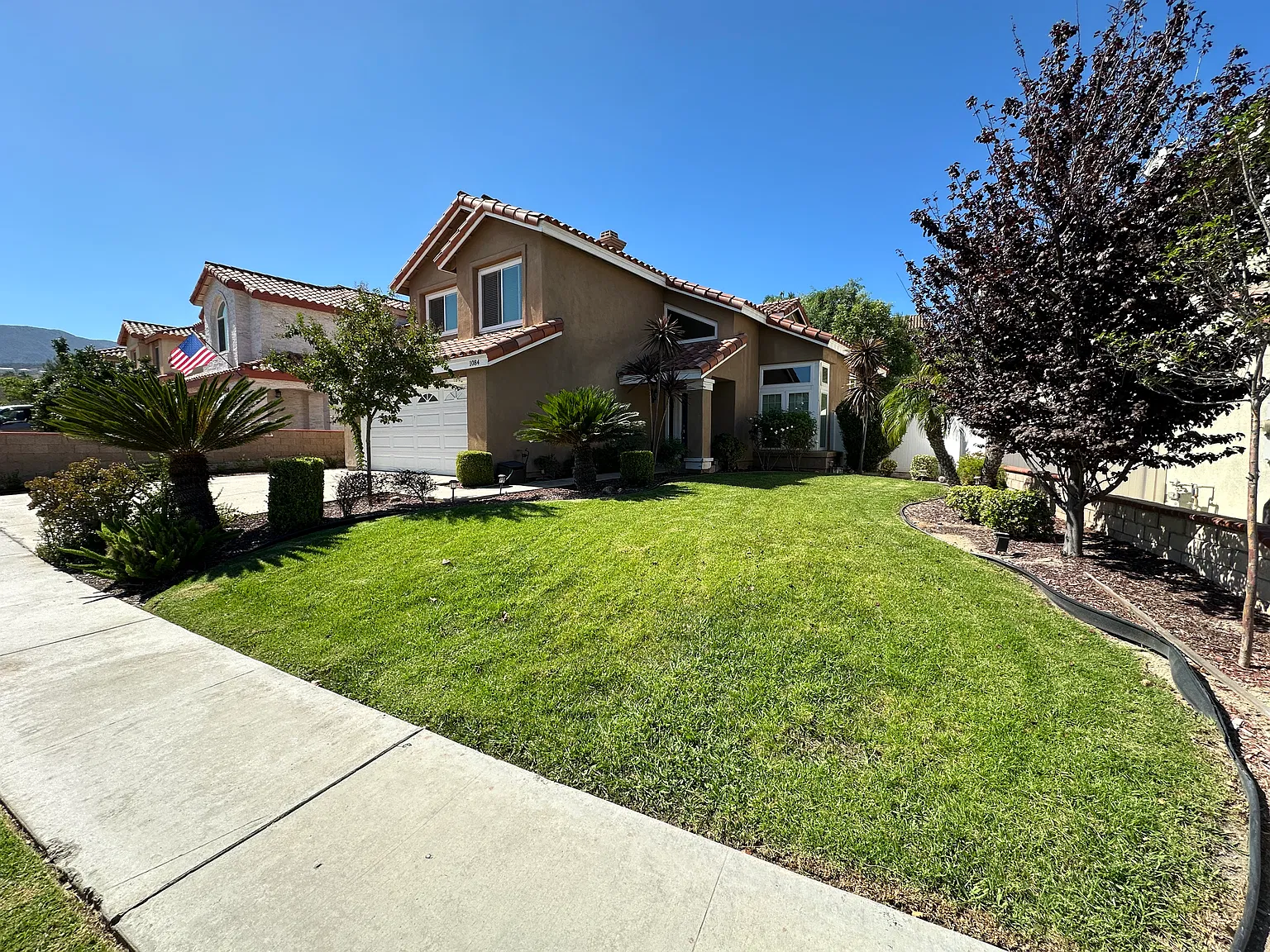 3 bed, 2.5 bath, 1908 sqft, $3,900 — Photo 3