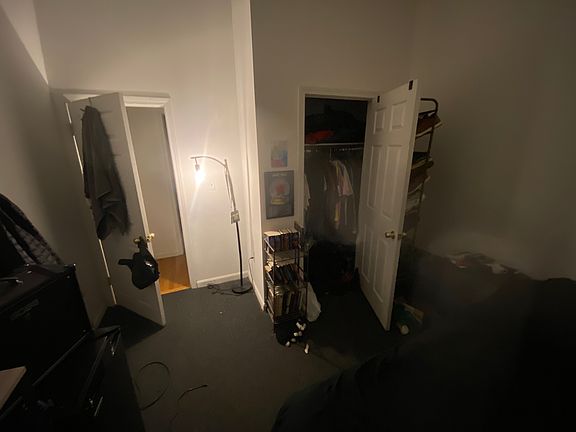 3rd image of 168 Northampton St APT 3A