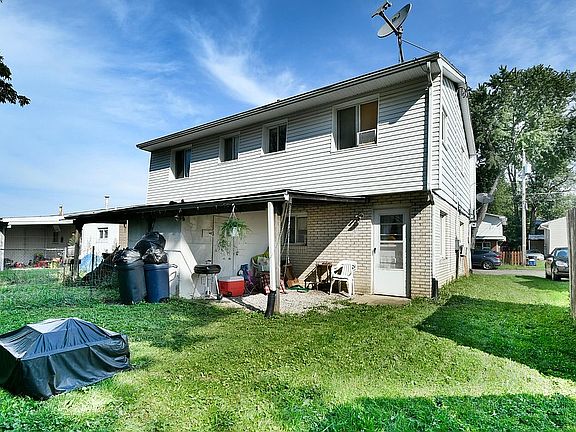 Rearview of the duplex.