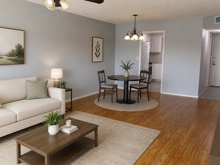 4600 Cove Cir — Photo 3