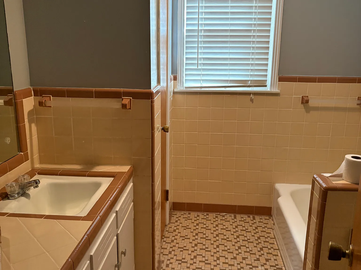 3 bed, 2056 sqft, $1,550 — Photo 4