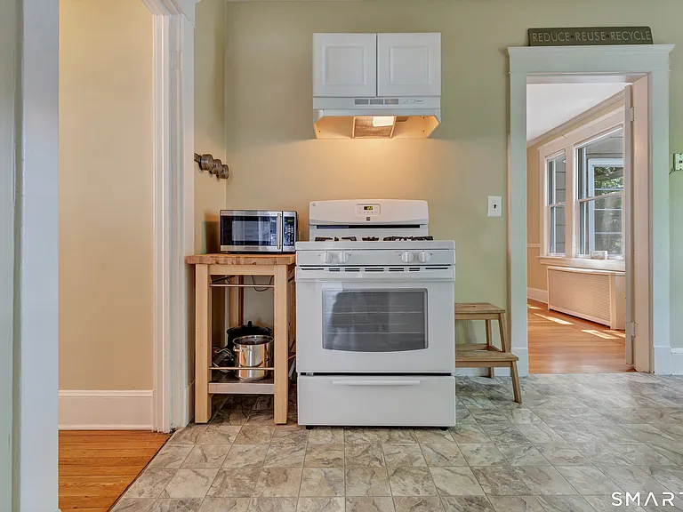 326 W Rock Ave #2 — Photo 10