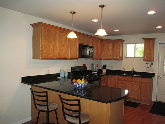 4th image of 4619 Parkview Dr
