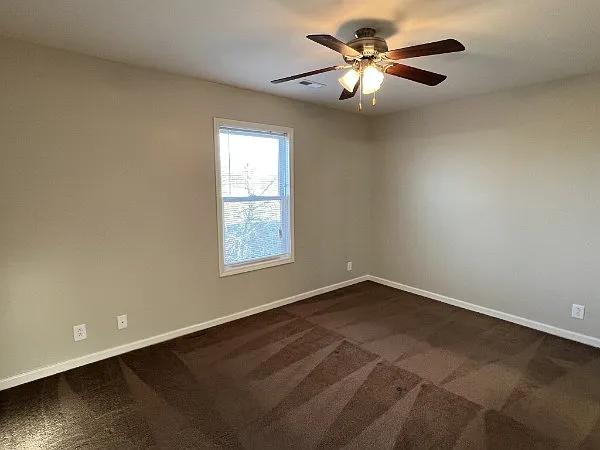 533 Patriot Park Ct #C — Photo 10