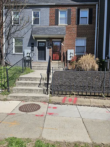 1722 H St NE #B Photo 1