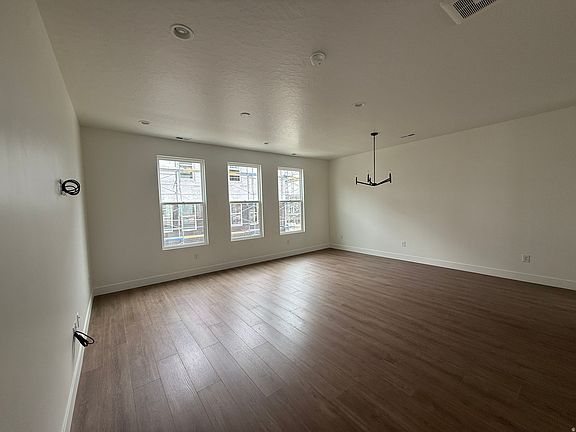 4th image of 11017 S Freestone Rd #119