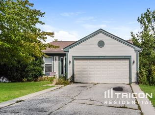 924 Deer Trl, Round Lake Beach, IL