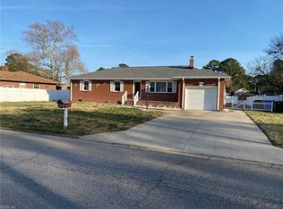 713 Valley Stream Rd, Chesapeake, VA 23325